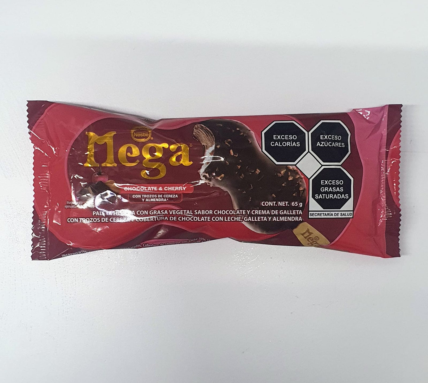 Paleta Helada Mega Chocolate, Almendra y Cereza 65 g, Helados Nestlé